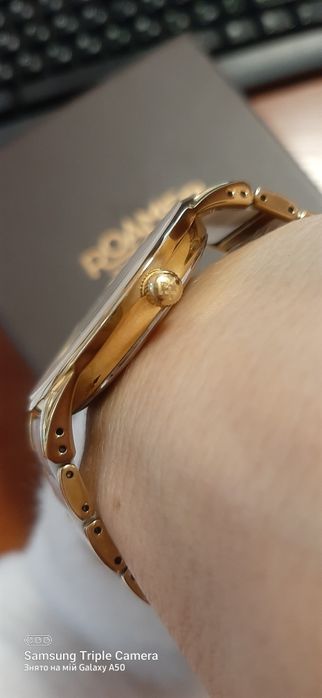 Годинник ROAMER of Switzerland.