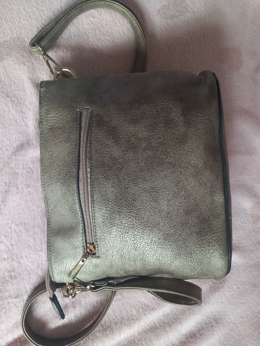 Moschino niewielka torebka na ramię