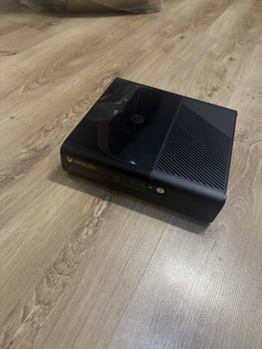 Microsoft Xbox 360 Slim E