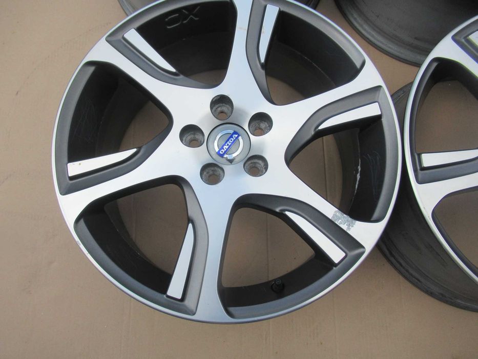 ALUFELGI 4szt R18 Volvo V50,S60,V70, S80,S90 XC40 XC60 XC70,FORD 4565