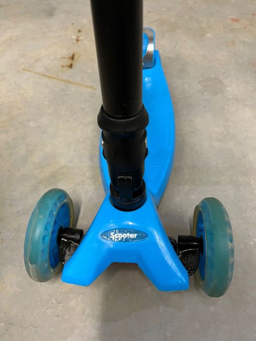 Hulajnoga trojkolowa scooter
