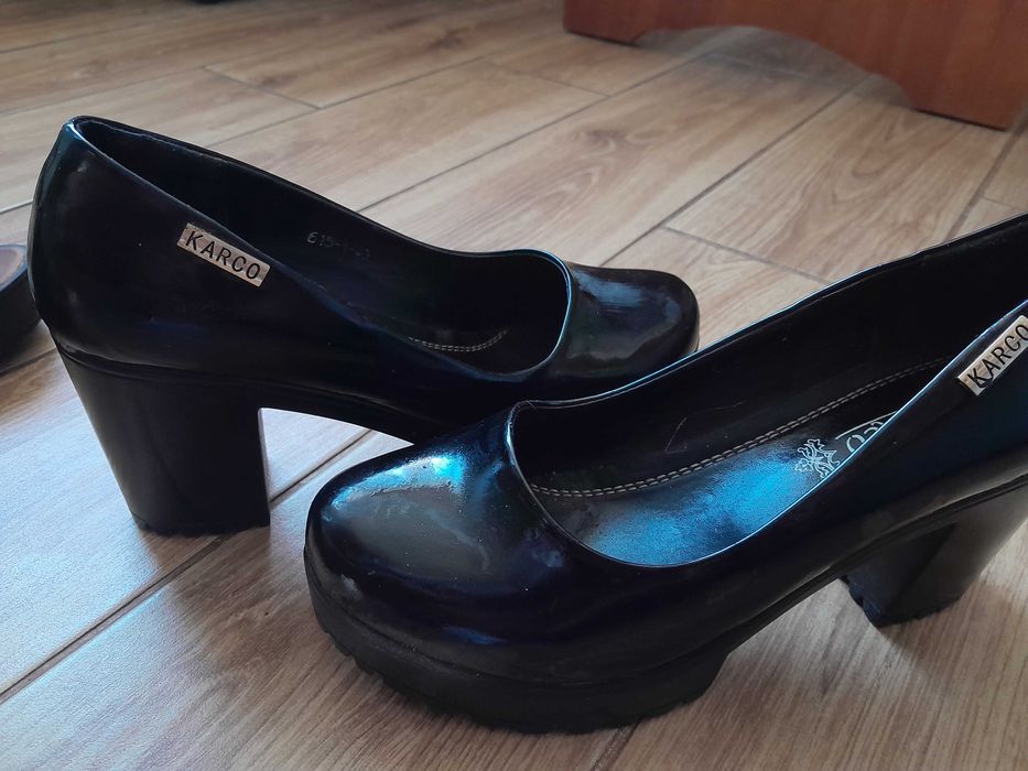 Женские черные кожаные туфли на каблуке