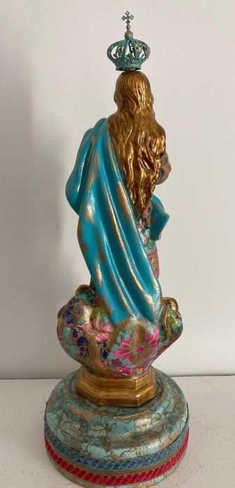 Escultura Nossa Senhora. Artesanía Contemporanea. Pintada a mao