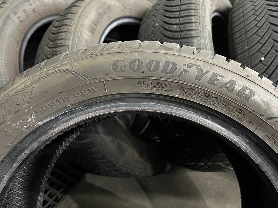 2x Opony Wielosezonowe 225/50R17 98W GOODYEAR VECTOR 4SEASONS GEN-3 Cena za 2szt Promocja!!