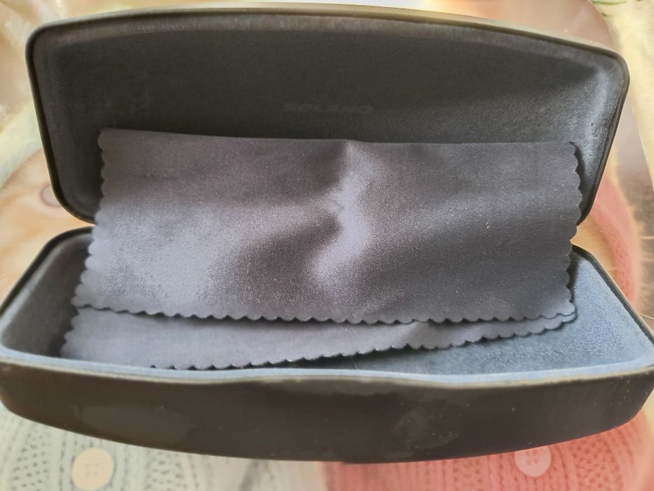 Etui na różne okulary