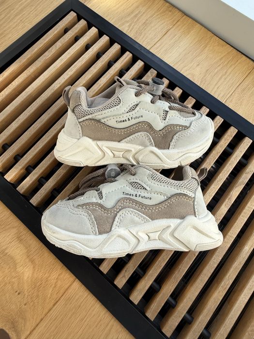 Кросівки 24 р дитячі на 15 см ногу