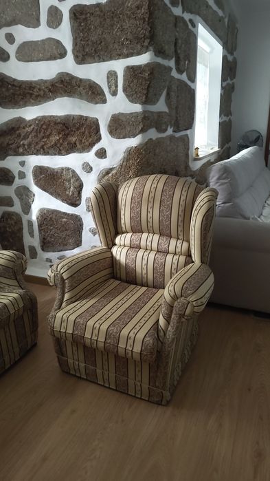 Sofa e duas poltronas