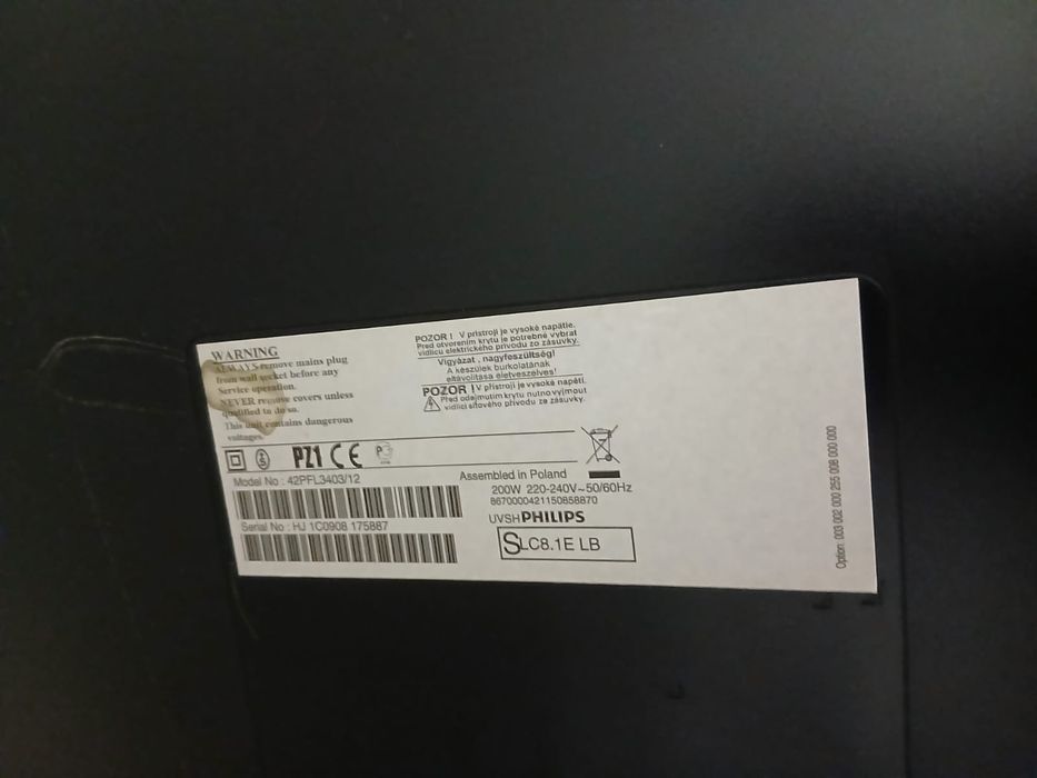 Висота телевізора 67см, ширина 104см