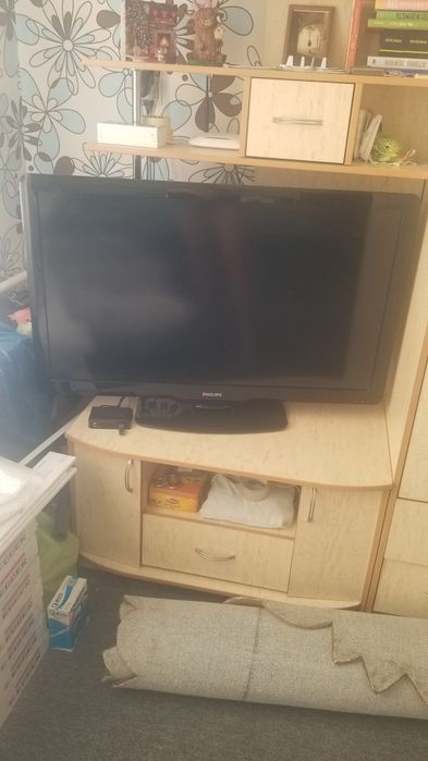 Телевігор Philips 42 дюйма