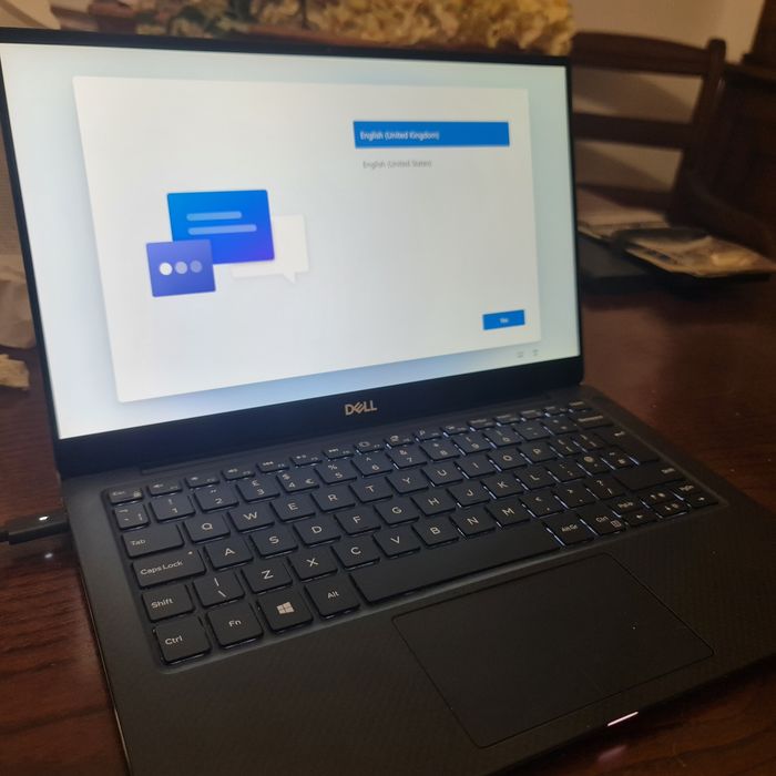 Computadores Dell 9380 e 7370