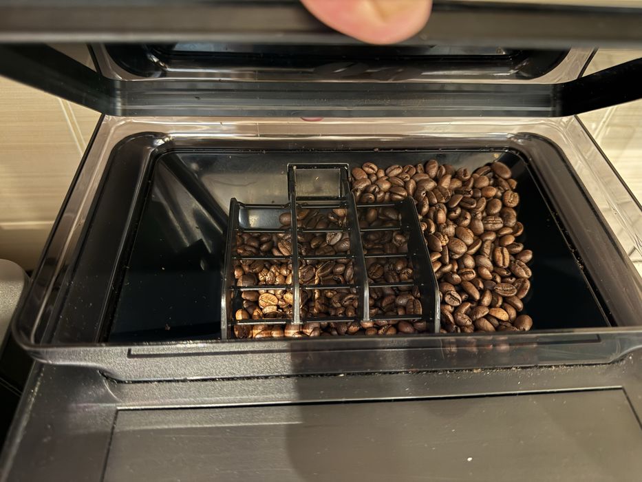 Кавомашина Delonghi PrimaDonna soul