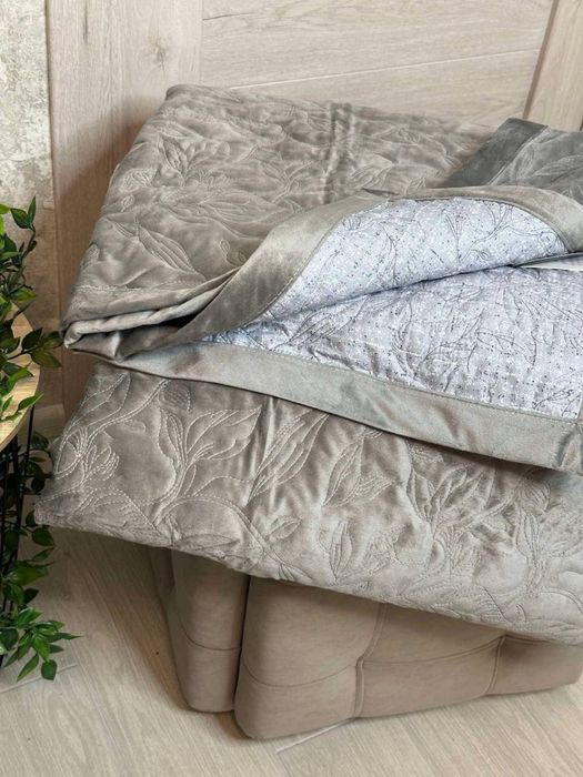 Покривало двостороннє стьобне