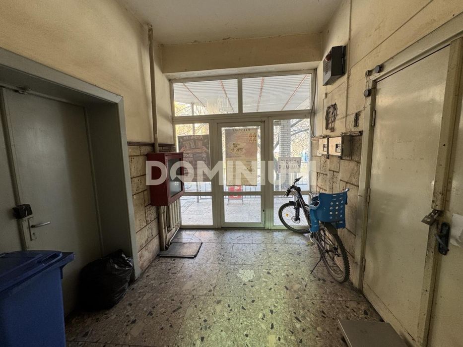 Магазин + офіси + склад, 520 м², прохідне місце,м.Виноградів