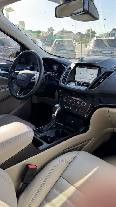 Ford Escape Форд Ескейп TITANIUM 2019 р 2,0 бенз 4WD 8АКПП 48 т.км.