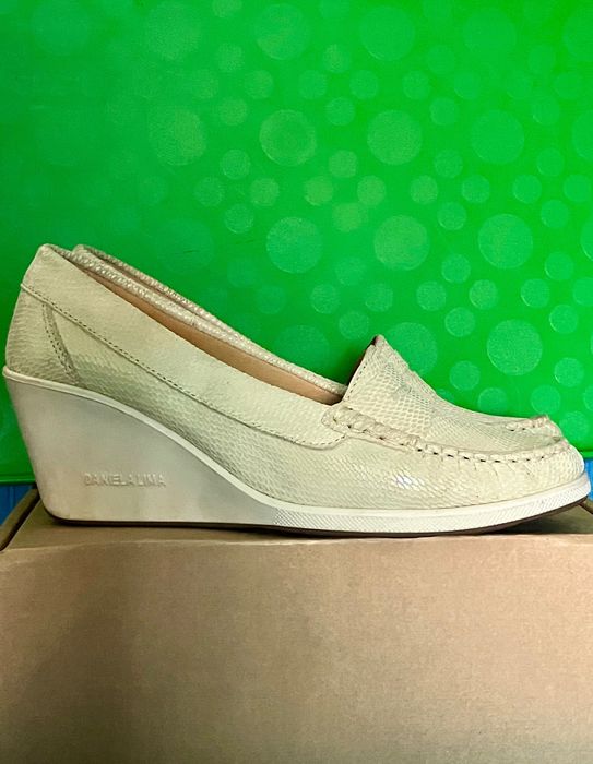Sapatos Daniela Lima calçam 38