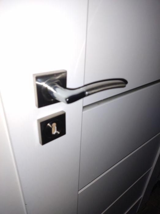 Klamka uchwyt drzwiowy