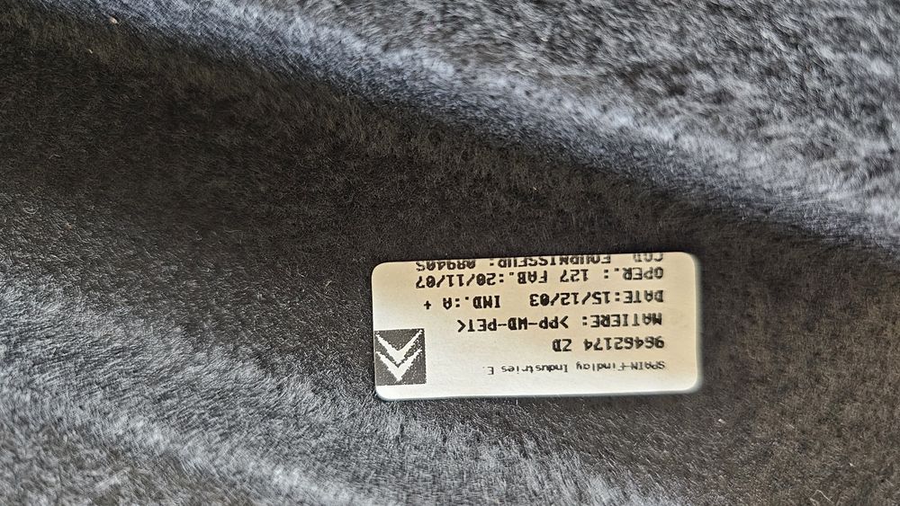 Tylnia półka bagażnika citroen c4 2004 -