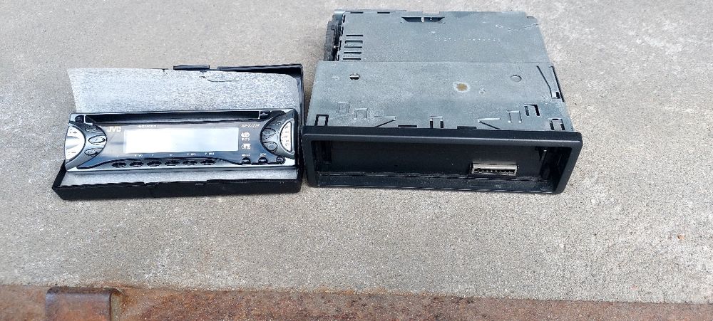 Radioodtwarzacz JVC samochodowy