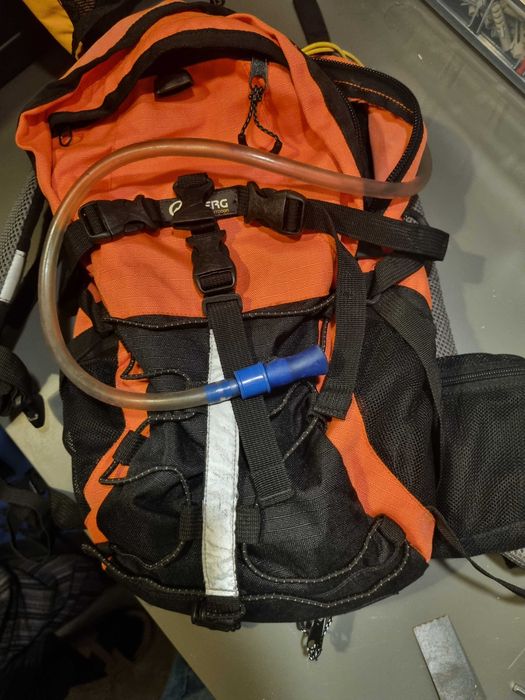 Mochila com depósito para água