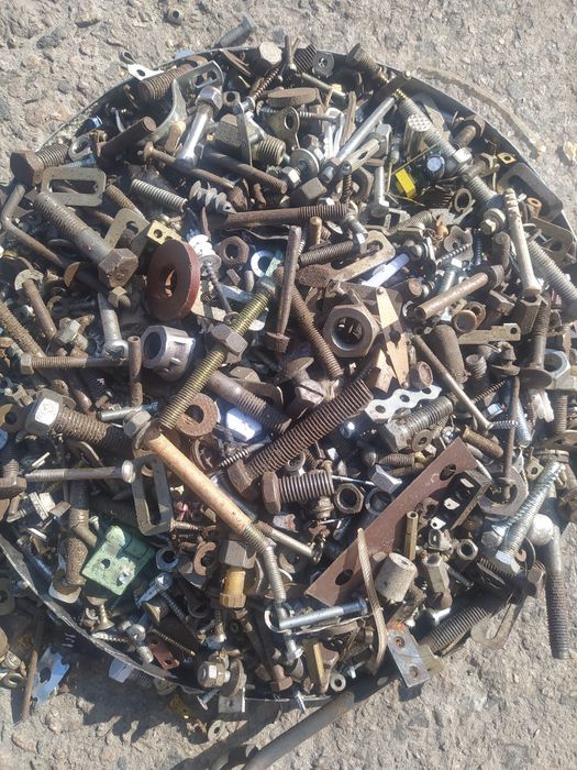 Крепёж СССР от М2 до М12 гаражная разносортица