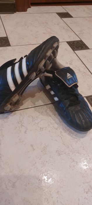 Копи шкіряні adidas.