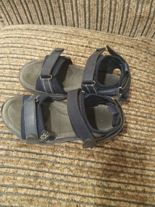 Босоножки на мальчика, 36 р.