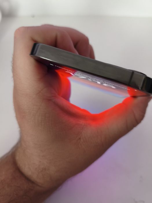 Iphone 12 pro   lock