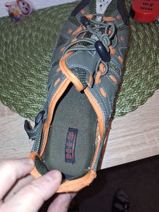 Sprzedam sandaly trekkingowe damskie