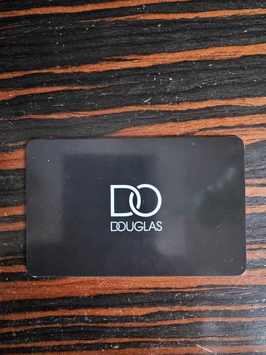 Karta podarunkowa Douglas wartości 150 PLN (nietrafiony prezent)