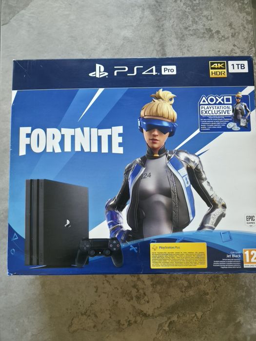 Konsola ps4 pro    2 pady