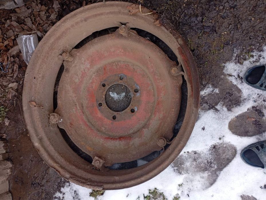 Продається диск на трактор т 25 т 16