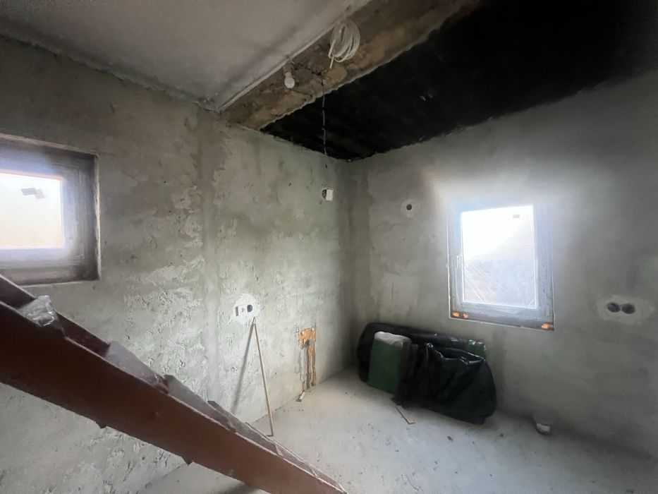 Продаж міцного будинку
