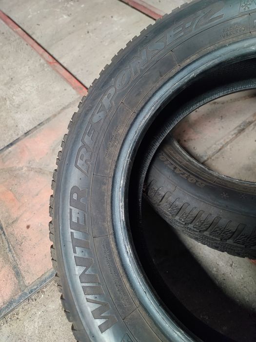 Pneus 175/65r15 Dunlop Winter Response 2 com 90% de piso