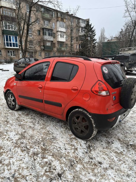 Автомобіль Geely GX2