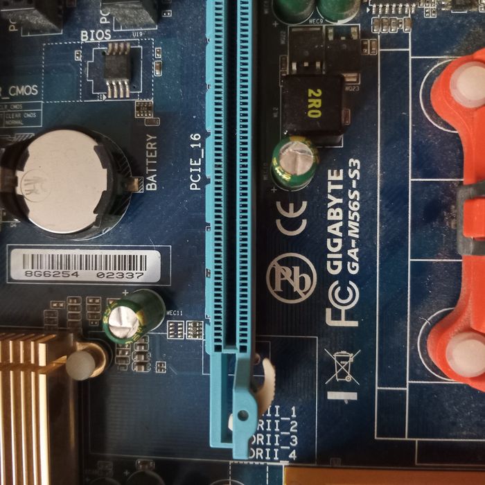 Продам материнську плату з процесором