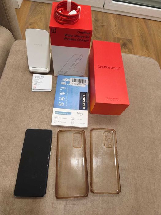 Oneplus 9 pro com extras.