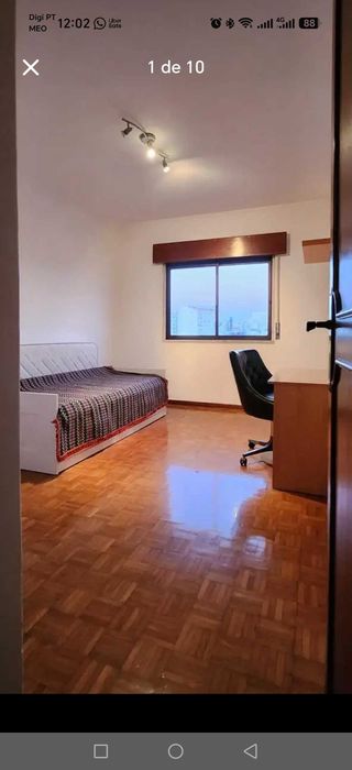 Quarto Individual em Queluz