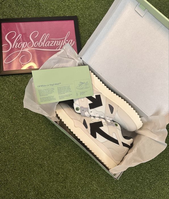 Продаю нові кросівки від Off-White Sponge Mid Top White Black.