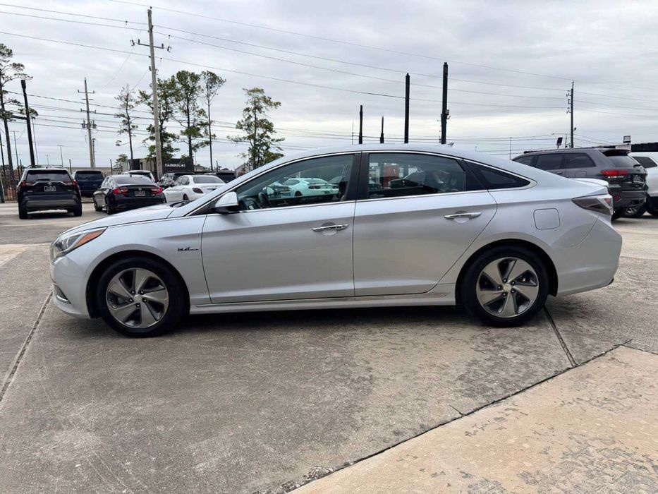 Hyundai Sonata Limited      2017