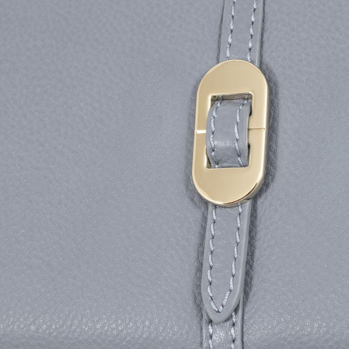 Portfel damski skóra poziomy duży elegancki RFID - jasno niebieski