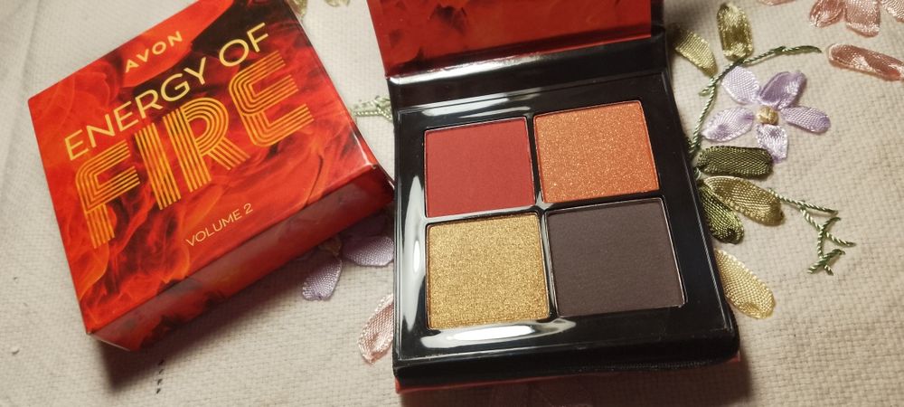 Paletka cieni do powiek Avon Energy of Fire