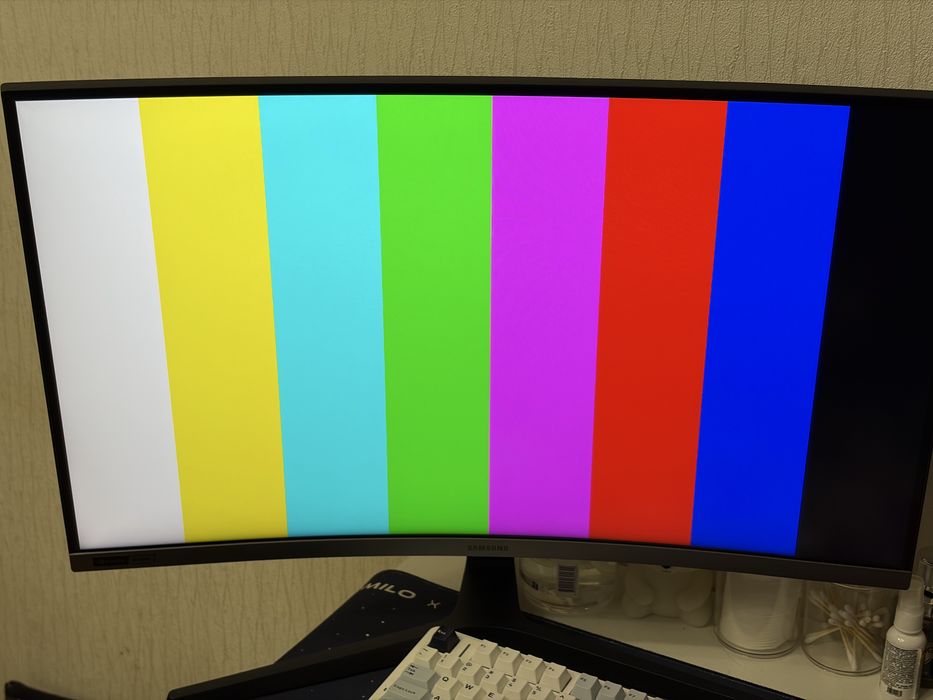 Монітор samsung 240hz C27RG60FQI