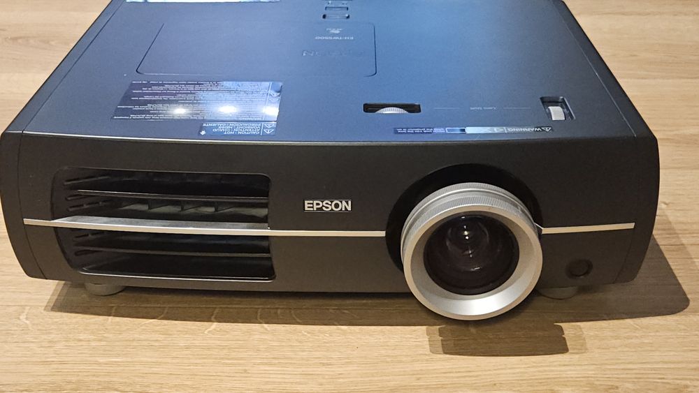 Epson EH-TW5500 Full HD, 863 h, bardzo dobry stan