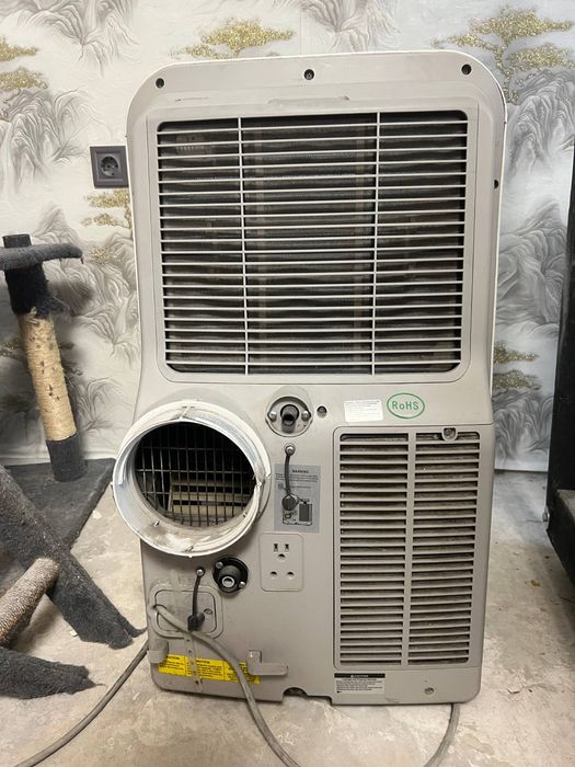 Напольный кондиционер Electrolux