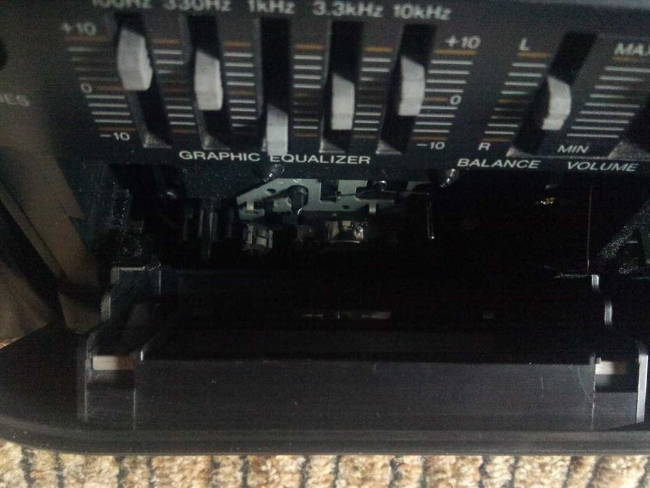 Radiomagnetofon Panasonic RX-CT810 z fabrycznym zakresem FM CCIR