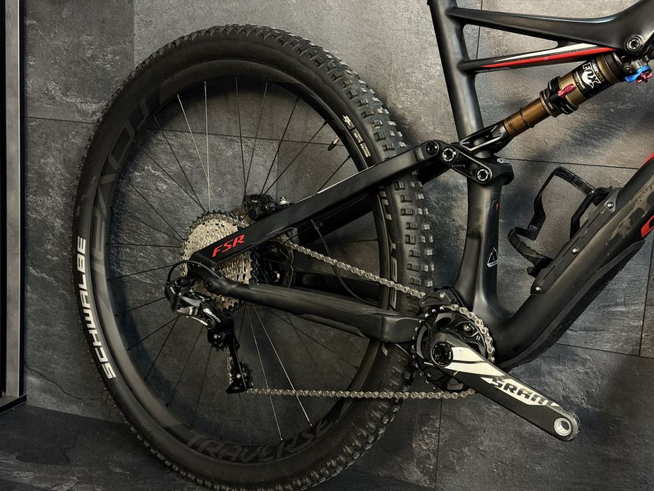 Specialized Stumpjumper карбоновий двопідвісний велосипед