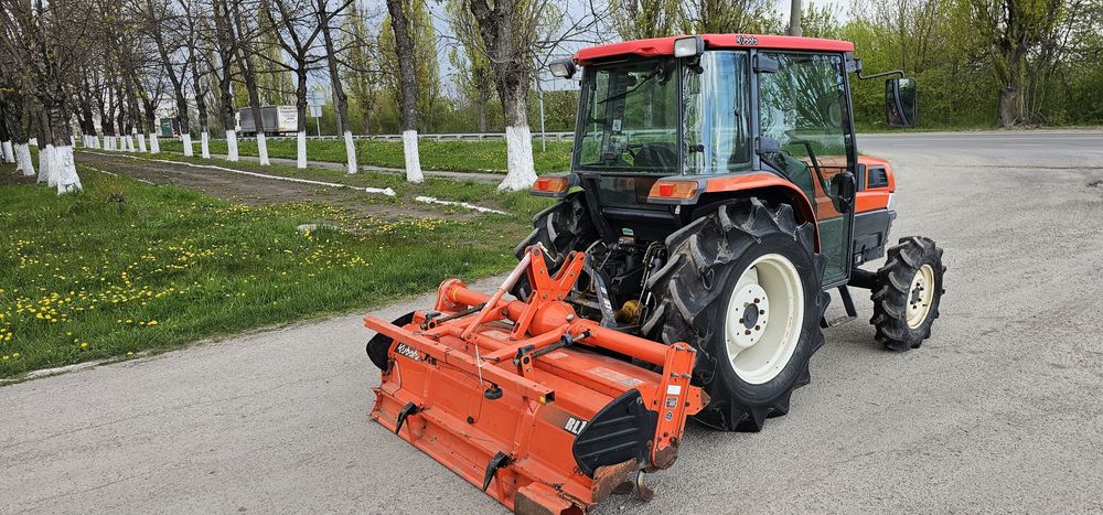 Kubota KL33 Трактор Мінітрактор