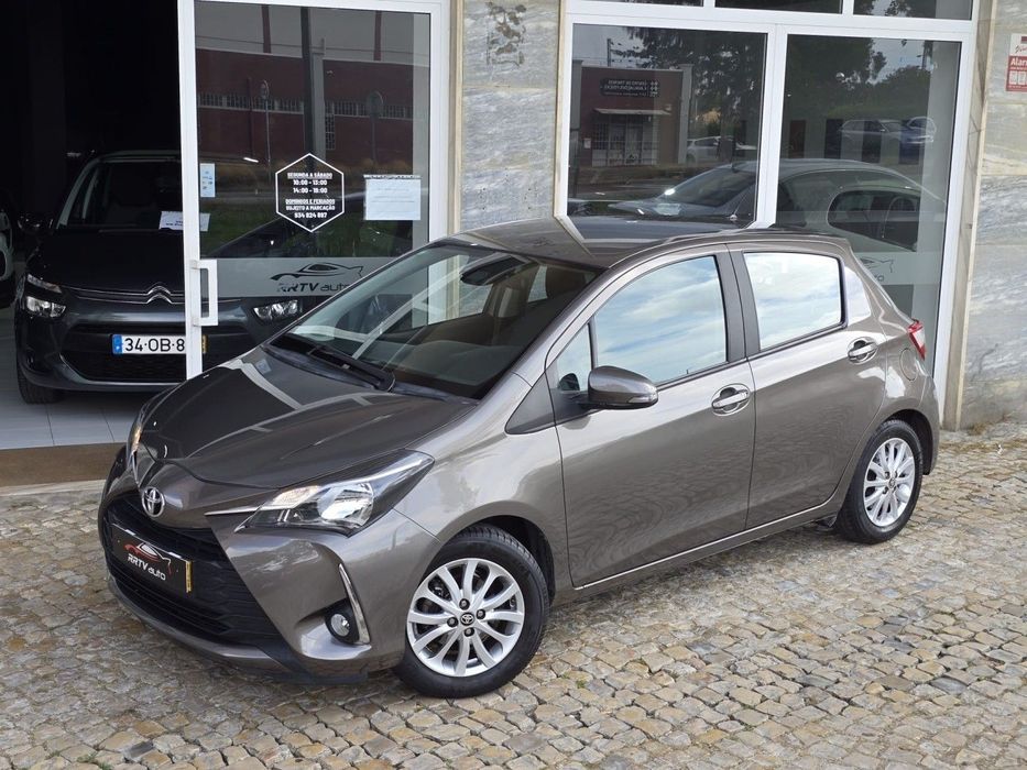 Toyota Yaris 1.0 VVT-i Comfort +PS Style+P.Techno