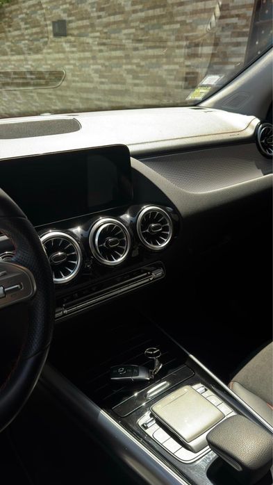 Mercedes-Benz EQA 250 AMG Line