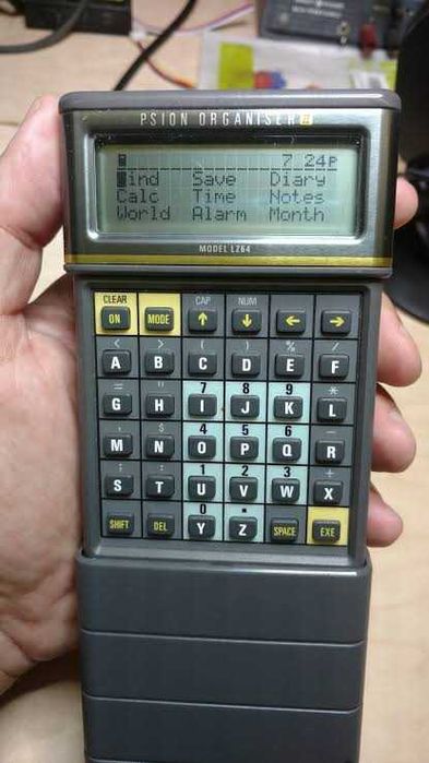 Psion Organiser II vintage a funcionar com manual, made in UK